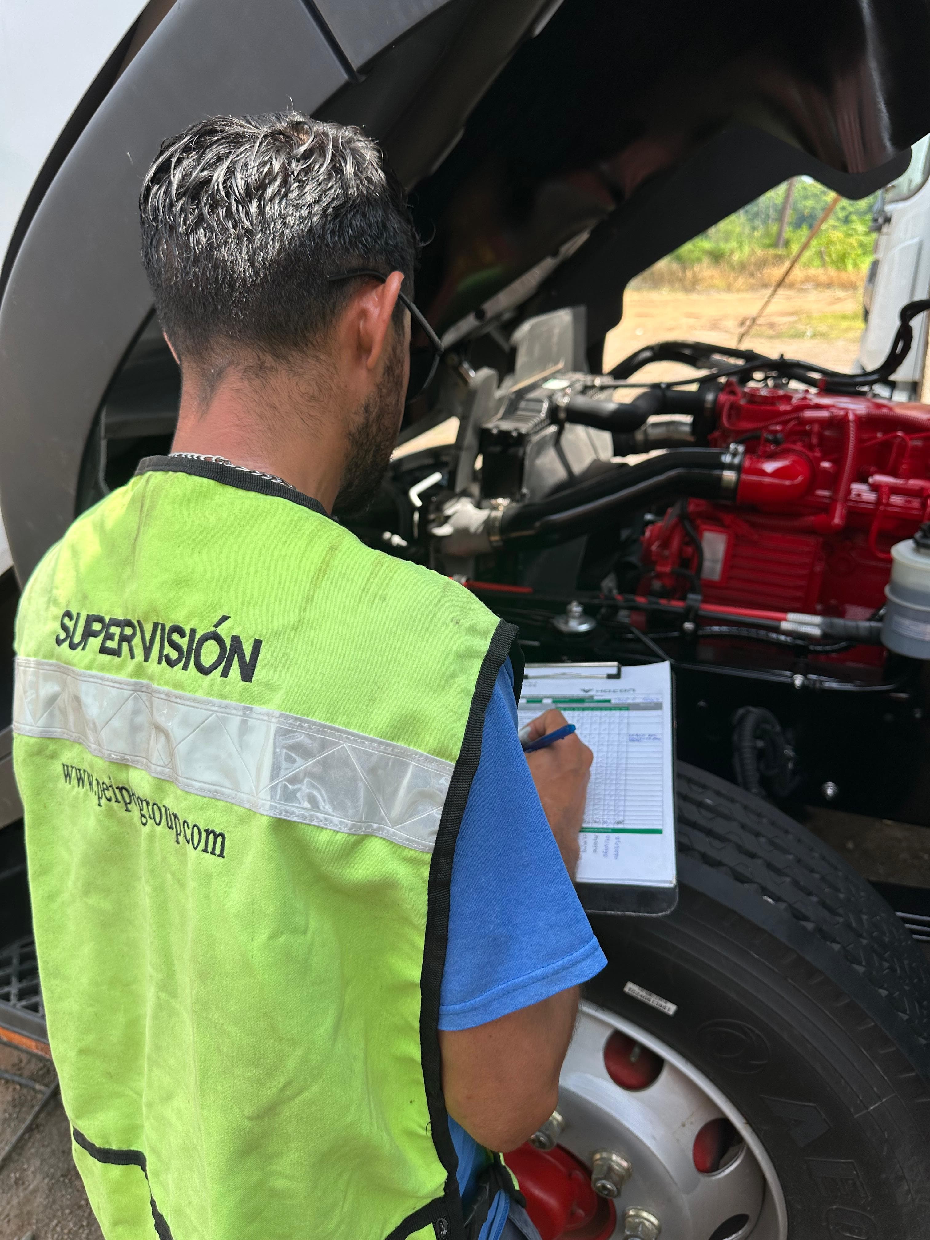 Inspección externa del vehículo - Verificación de carrocería y pintura